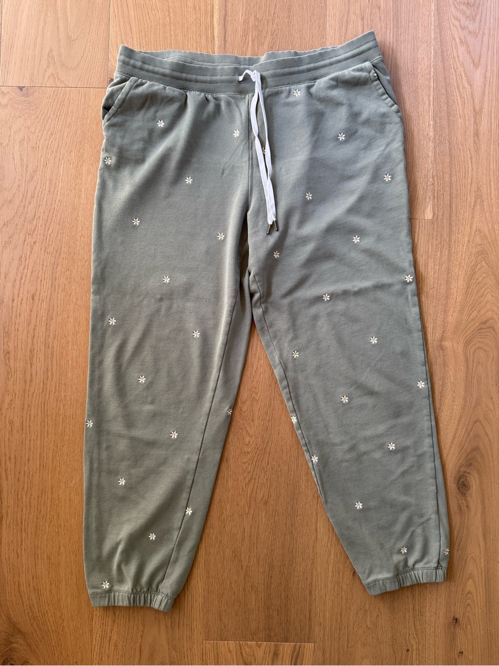 Women’s Terry Daisy Jogger Pants
